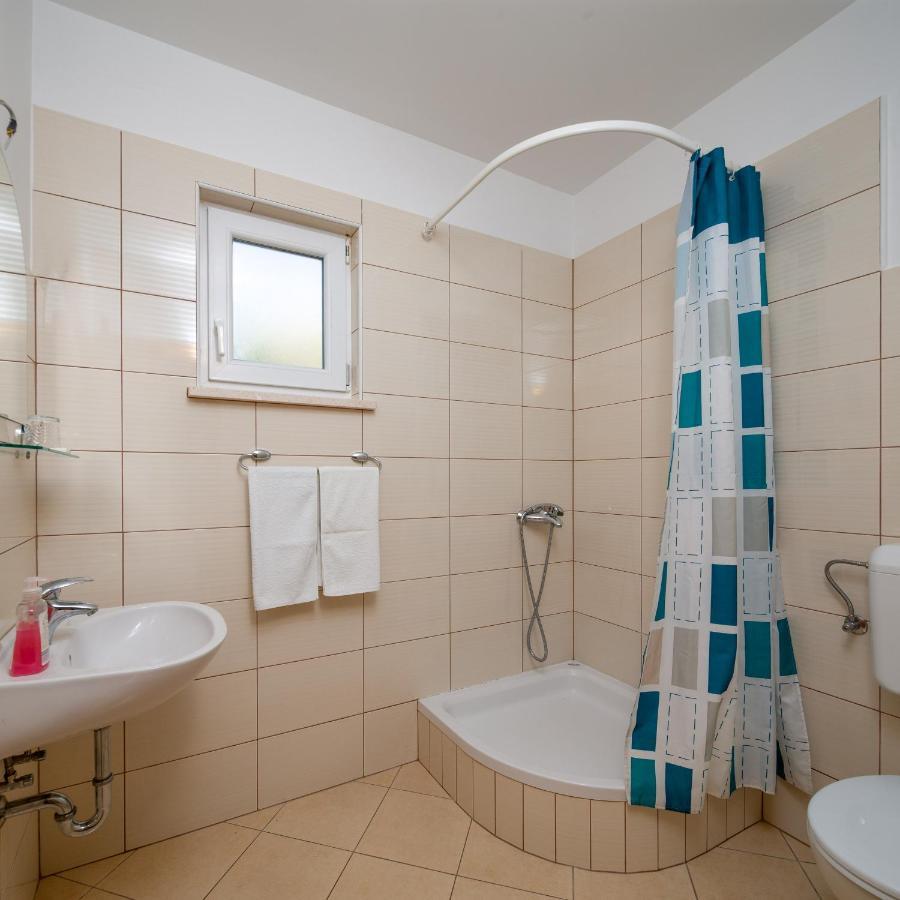 Seaview Apartments Grizelj Duće Rum bild