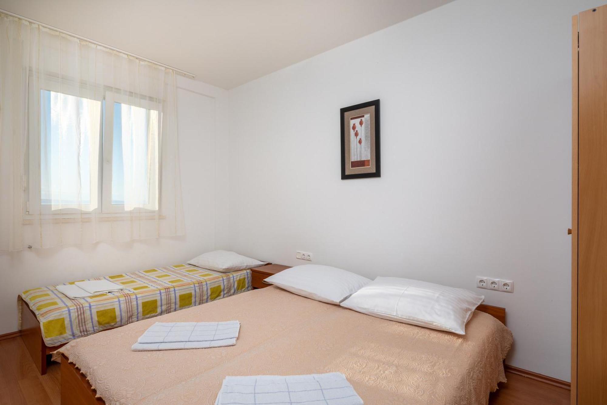 Seaview Apartments Grizelj Duće Rum bild