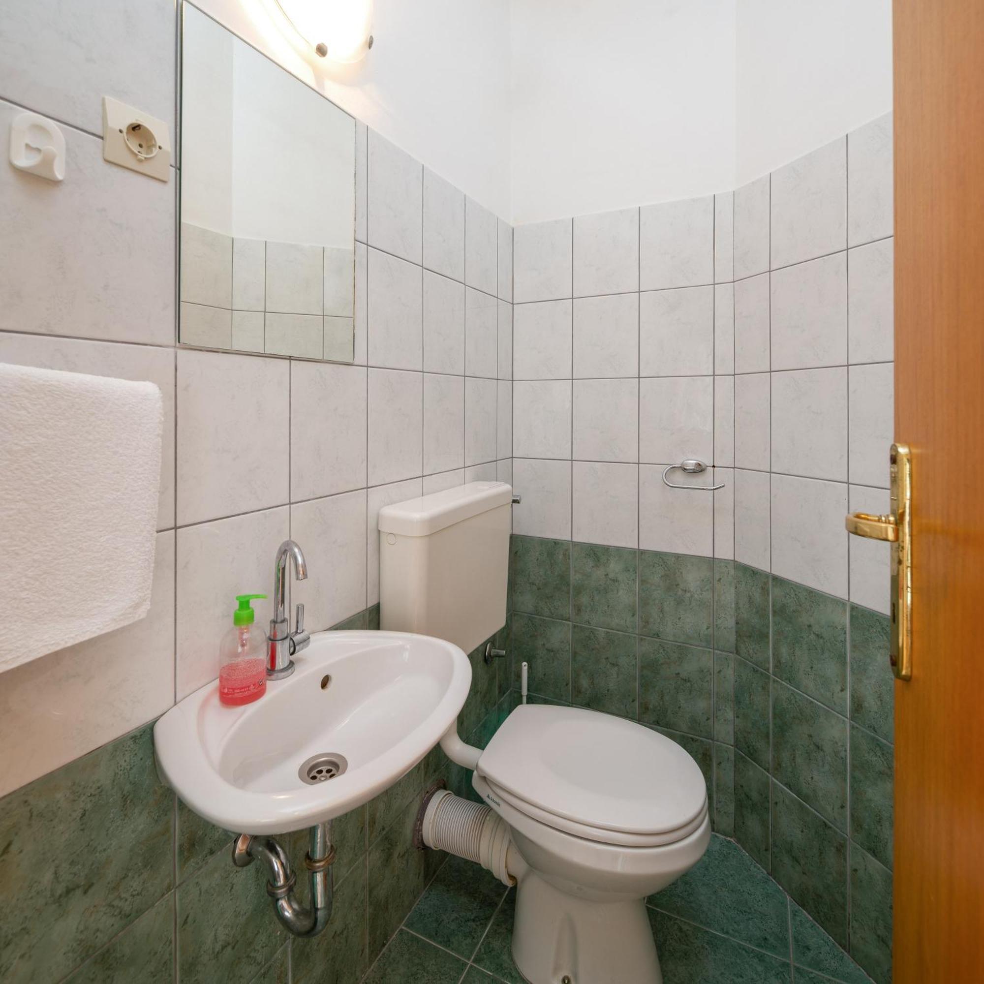 Seaview Apartments Grizelj Duće Rum bild
